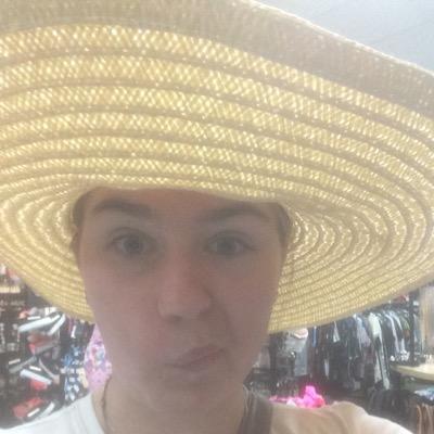 super_sara13's profile picture. Just trying to survive college.