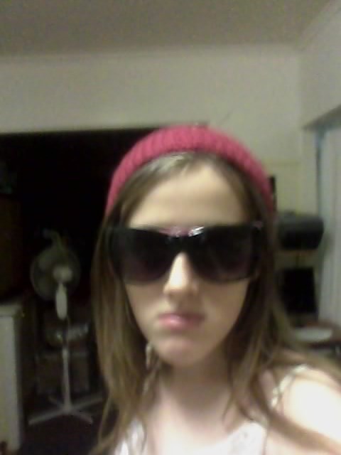 u wanna know about me?! like really?! dont lie.. no one wants to know about ME! but feel free to @reply me :)