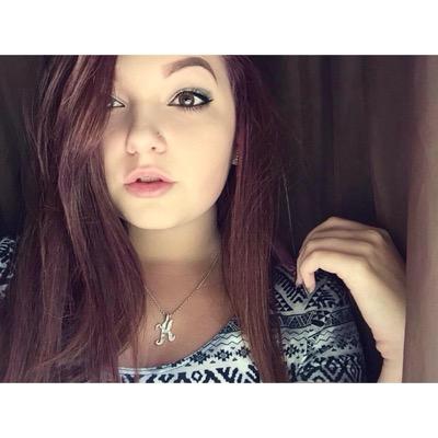 nikkibieber20's profile picture. 