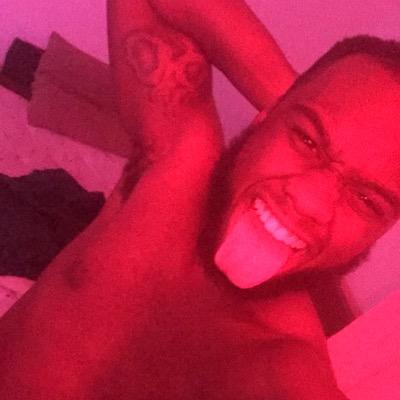 same ol Von...don't be shy..halla at a nigga oh yea and smoke up