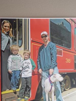 MyRoche77's profile picture. 