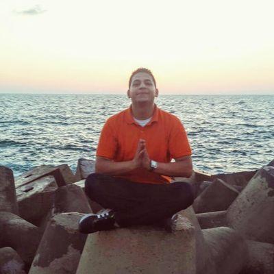 Software Engineer, Internet addict , I hope that one day I could pray in Jerusalem . كلامي لا يعبر عن الواقع و لا عن الخيال