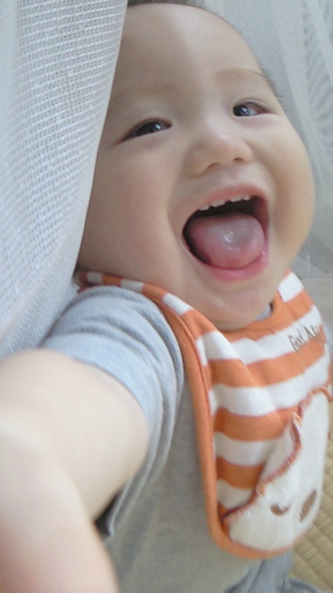 daiettochann's profile picture. 私の軽い自己紹介です。
女の子です♪子供と旦那様がいます。　
私はよくみんなからオッチョコチョイって言われます。。。  しかも、方向音痴なので必ず道に迷うの、、、  でも、こんな私でも趣味の野球観戦とダイエットはかなりはまってます。  こんな、私ですがよろしくね☆