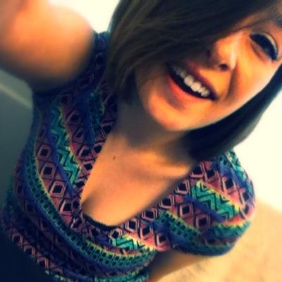 nikkinikki2244's profile picture. 