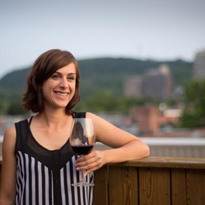 mm_grenier's profile picture. Sommelière • Animatrice @vinsaufeminin #DegustationVegas • chroniqueuse vin @lavoixdelest • Passionnée du #vin et de la #restauration!