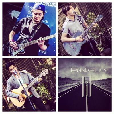 Equipo oficial @Ennkelly
Cantandole a la luna! http://t.co/Hr0zSUcar3