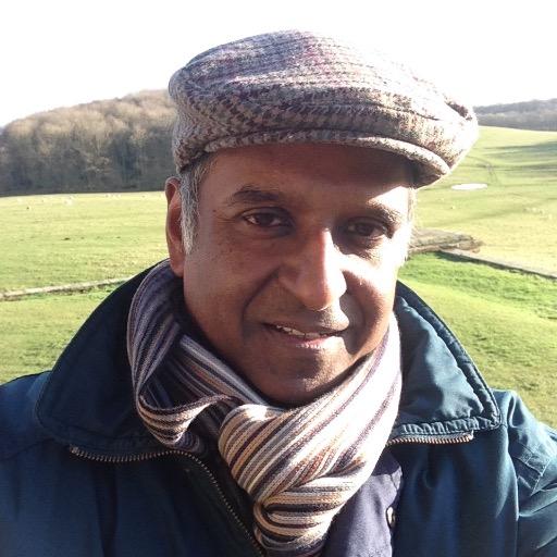 Journalist ex-Mint, ex foreign correspondent, Europhile Dylanesque Tagorean Girl-dad