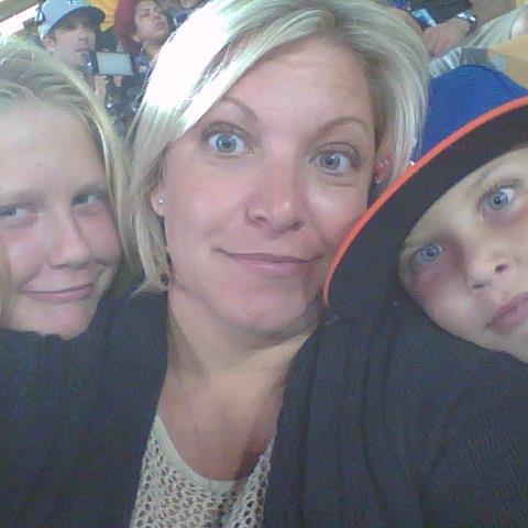 ibejennygee's profile picture. 