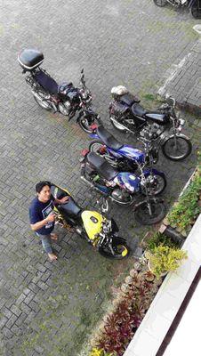 riung1975's profile picture. Always Listening, always understanding_Indonesia