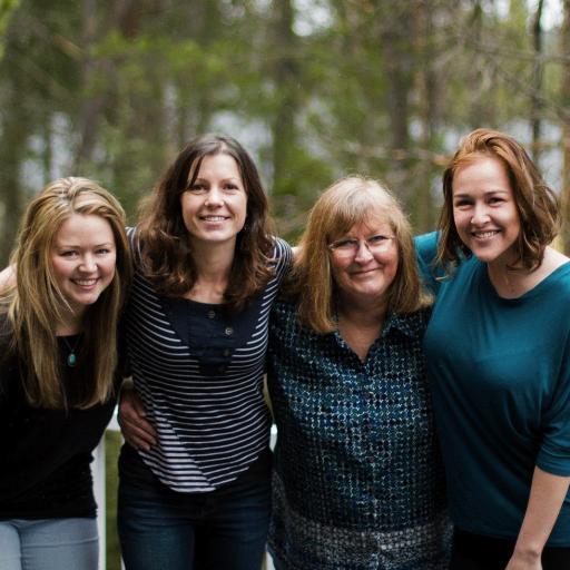 A small creative group out of Montana looking to help you! Marketing, business and inspiration! Let us help you grow! Home of @finditmontana and lover of God