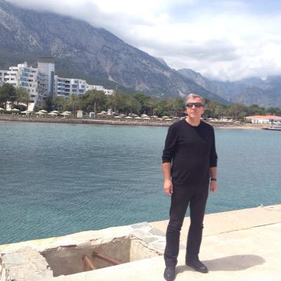 SadiSinik's profile picture. 