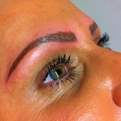 #cosmetic & #medicaltattoo specialist make up artist laser technician & fully qualified aesthetician - full portfolio available #microblading #paramedicaltattoo