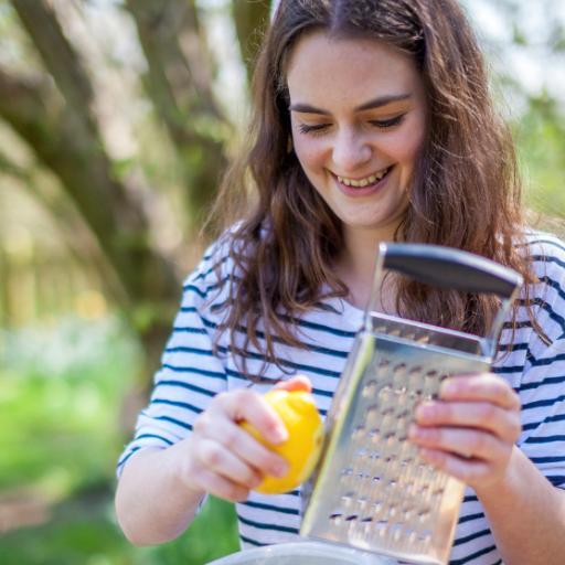 British food writer. Find me on Substack: https://t.co/PUXpIhL9lf | One Pan Pescatarian is out now: https://t.co/GB6XG4Zzgt (Of course this link is an ad!)