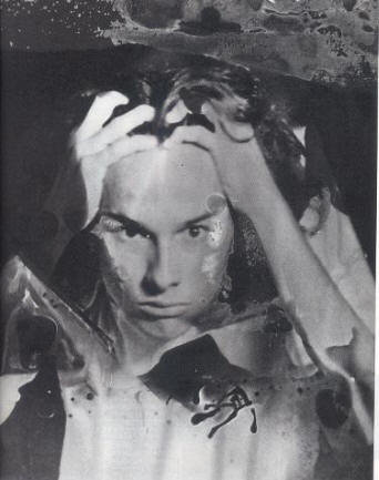 KIBADz's profile picture. en el mundo solo existe lo que hacemos  el aquí y el ahora... ni futuro ni pasado la evolución es de hoy no de mañana