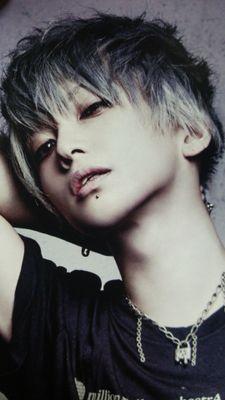 SuG_Japanblog's profile picture. 自分らしく  自分裏切れ Be yourself and get improved
