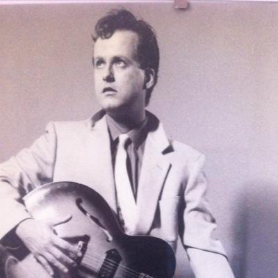 pencilpusher49's profile picture. An award winning animator and designer who owns 13 guitars.