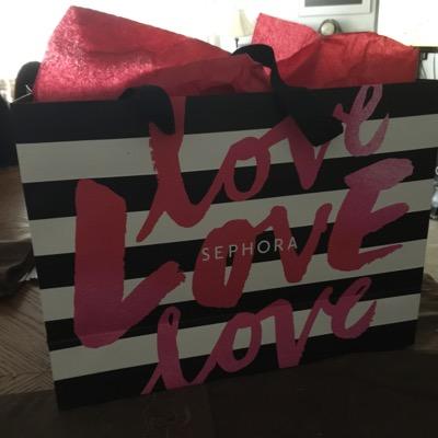 adelisa_29's profile picture. 