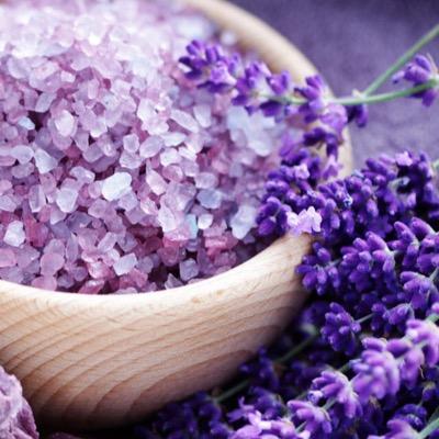 244Achiha's profile picture. @kakinotane0074: 今日までのような日常が明日も来るとは限らない。 謝りたい人がいるならごめんねと伝えて、好きな人がいるなら ずっと好きでしたと伝えたほうがいい。 また会えるなんて誰が決めた？ もしかしたら明日は 二度と来ないかもしれない。その前に思った事は伝えた方がいいと思う。後悔する前に。