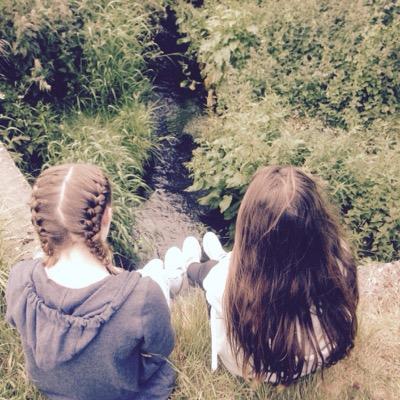 // one direction // youtubers // food // and everything else intrest me so yeah follow me