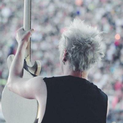 Free follow from @cloudy_1d5sauce ! FOLLOW✨