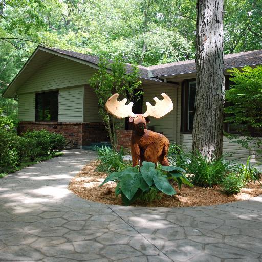 Grand Bend cottage rental. Available year-round. 3 bedrooms 2.5 bathrooms, recently updated. Full basement with walkout. Check our website for availability.