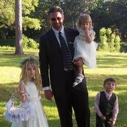 Assume I'm witty, funny, absolutely worth following ;) Husband, dad, conservative/libertarian RT followback.
