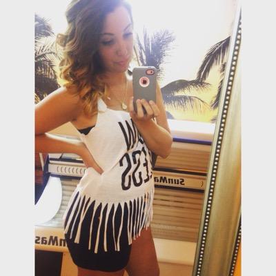 new twitter. single mommy. my daughter is my WORLD. workaholic. cna. college student. future physical therapist. good vibes.