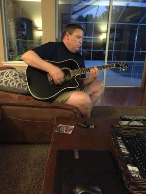 fossilcircus's profile picture. 