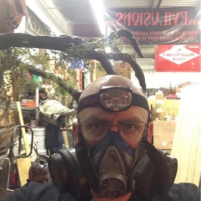 My name is Brian, everyone calls me Gadget, I love machinery, Haunted Houses and scareing everyone with my devices