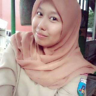 leeslly's profile picture. Guru adalah cita-cita , tp jurnalis adalah impian ..