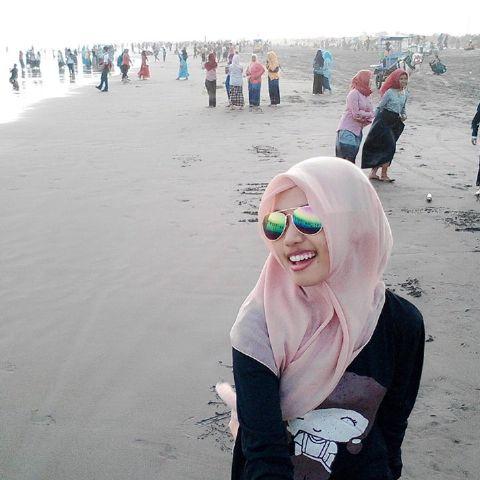 Rahayu_Effendii's profile picture. 