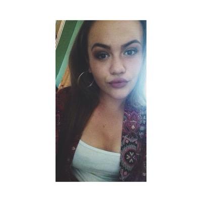 LornaGough1D's profile picture. ♛ | 16 | ♛