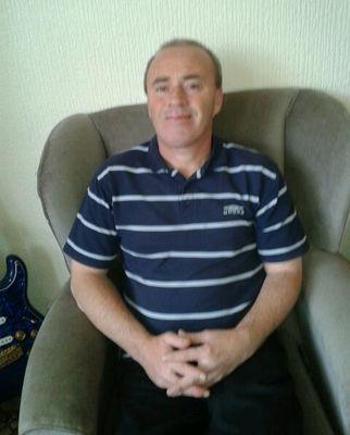 aparkes24's profile picture. 