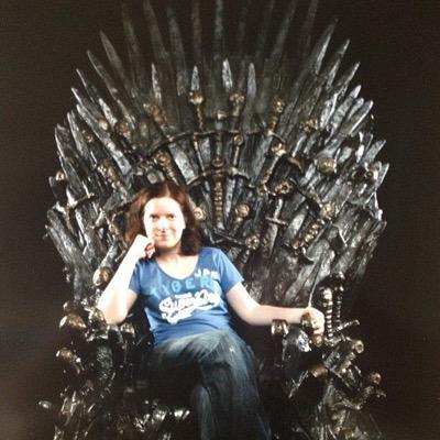 lefthandedgirl's profile picture.