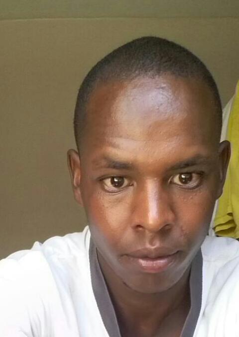 I am a social media information analysts ON TECHNOLOGY