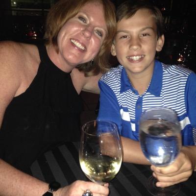 LesleyColanton1's profile picture. I am a mother of 3, living in Naples. Love living in Paradise!