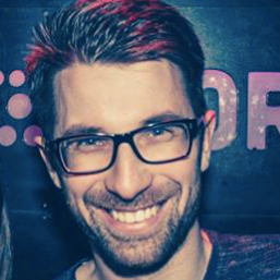 EliVanderzande's profile picture. Eventmanager - Production Assistant @FortyFiveClub - Organiser #NvdJ