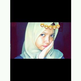 I scream about random and stupid stuff.But, I like it that way.fazaa♥