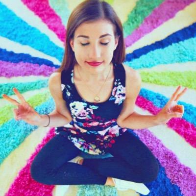 @megsdeangelis @lifeaseva i didnt choose the thug life.. the thug life chose me.
@_maybby is da http://t.co/KLpOU1Wsj8