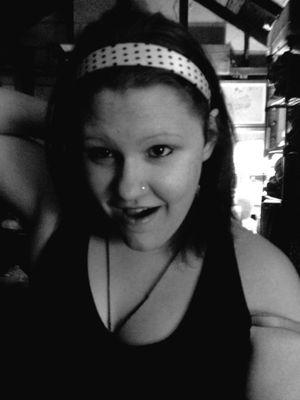 shannon81422's profile picture. hey I'm Shannon and I'm a artist and I want to be an actor  when I get older I wish I could have some help lol