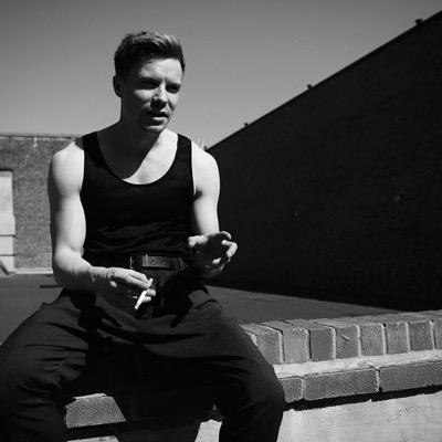 ChrisRPGYE's profile picture. J'te jure c'est si beau de t'aimer.