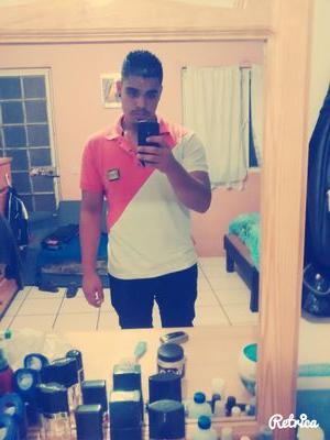 me encanta la wwe, hacer ejercicio (gym) y las mujeres *-*