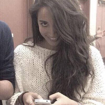 no, we kiss. so that'd be weird Δ alex & sierra followed 22/12/13 Δ