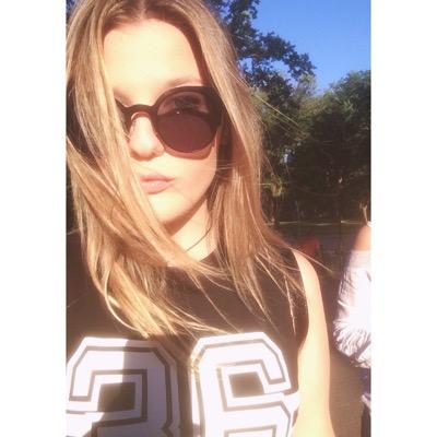 Insta: vicelizatena | precisamos de água, comida, um pote de amor e uma dose servida