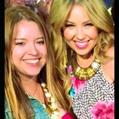 Nat 💖@Thalia fan👸🏼 Huge tennis fan 🎾 #SharaFamily