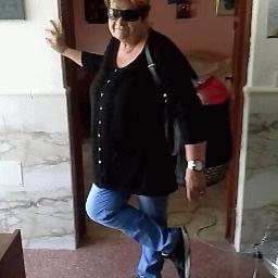 monickedam's profile picture. 