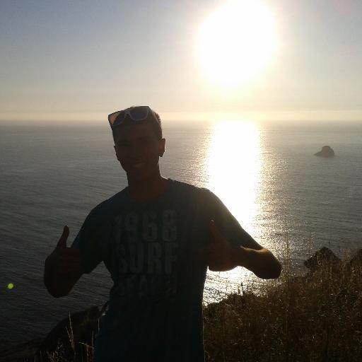 PedroPretel's profile picture. Intento de persona. Con el mismo bañador desde 2010, deportista y un poco loco.