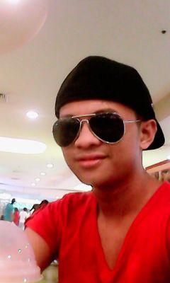 gentleman14378's profile picture. 