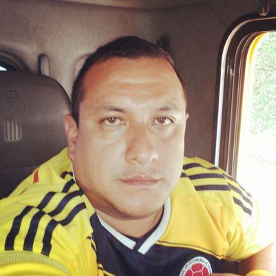 rolandoavila651's profile picture. Conductor Tracto camión nivel nacional.