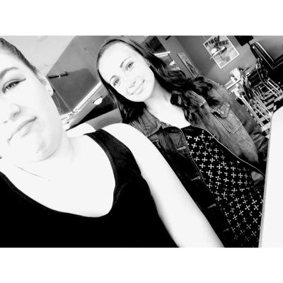 poiriernina's profile picture. 